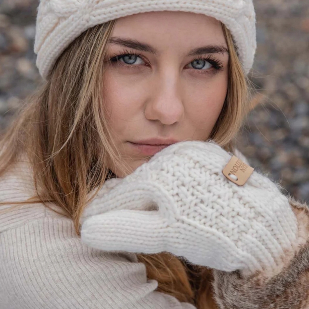 NWT ARAN TRADITIONS Irish Cable Knit Fur Trimmed Cream Ivory Winter Mittens